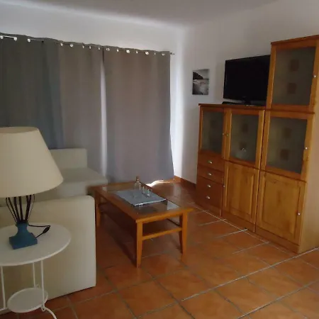 Apartamento Tres Vistas Apartment *